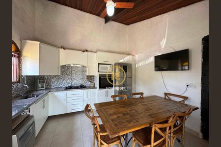 31_photo/94cf09dc33.7da11293e5e8925f-ATLAS-709891c7-cba5-424c-ac25-7b5d6a18818d.jpg de casa à venda com 6 quartos, 355m² em Chácara Real (Caucaia do Alto), Cotia