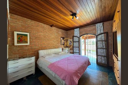 38_photo/94cf09dc33.7da11293e5e8925f-ATLAS-dbf14520-7a7a-499f-8841-75298083b45e.jpg de casa à venda com 6 quartos, 355m² em Chácara Real (Caucaia do Alto), Cotia