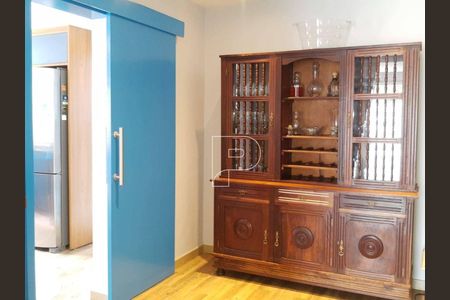 5_photo/94cf09ddb9.b43f28e6aaa537fa-ATLAS-3722540a-dedf-41bc-ad12-a35b82ffbdc3.jpg de casa à venda com 5 quartos, 365m² em Chácara Tropical (Caucaia do Alto), Cotia