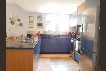 7_photo/94cf09ddb9.b43f28e6aaa537fa-ATLAS-ee261541-c94a-4ba9-b365-b6003ef50f7d.jpg de casa para alugar com 5 quartos, 365m² em Chácara Tropical (Caucaia do Alto), Cotia
