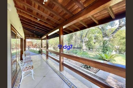 7_photo/94cf09ed3f.a15f321e408d66f6-ATLAS-2d1cc1e2-4e70-4ef4-81a2-8bc4a1751bc2.jpg de casa à venda com 5 quartos, 446m² em Chácara Remanso (Caucaia do Alto), Cotia