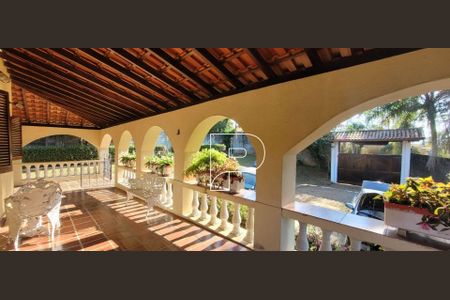 7_photo/94cf09ee85.64d773cc9d42edb2-ATLAS-570c8fb0-9f90-4f96-bf1e-45d437fbbad1.jpg de casa à venda com 4 quartos, 630m² em Chácara Remanso (Caucaia do Alto), Cotia