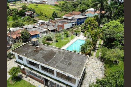 26_photo/94cf0a1d9d.eb4747a7722cd593-ATLAS-94a6170e-595d-47f5-be36-2888d2b5b5f5.jpg de casa à venda com 3 quartos, 400m² em Água Espraiada, Cotia