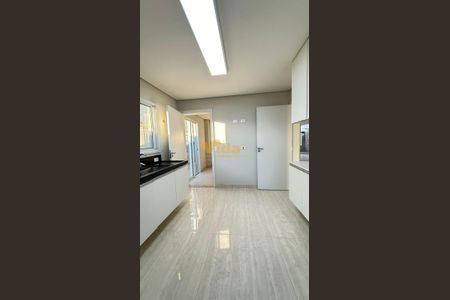 5_photo/94cf1b286b.e9bc35269128f7e8-ATLAS-34c90e2c-f9a4-4656-8ad8-47c8dacd2cff.jpg de casa para alugar com 3 quartos, 300m² em Suru, Santana de Parnaíba