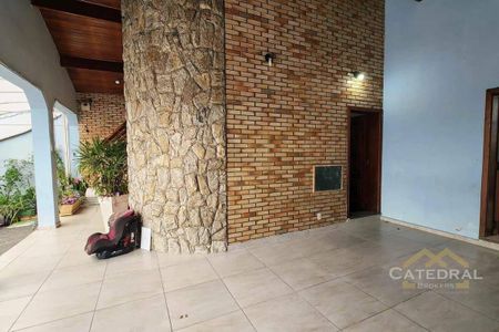 2_photo/94cf20584b.9fde2b1beaf38236-ATLAS-49f557c9-72fb-426d-b8d4-2b9a1c5173c1.jpg de casa à venda com 3 quartos, 214m² em Jardim Santa Gertrudes, Jundiaí