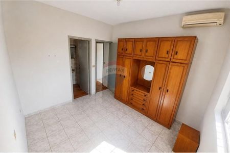 10_photo/94cf20d4db.55cb5819fbd09464-ATLAS-868ea76e-75aa-4e11-ba57-741d16c29241.jpg de casa para alugar com 2 quartos, 192m² em Vila M Genoveva, Jundiaí