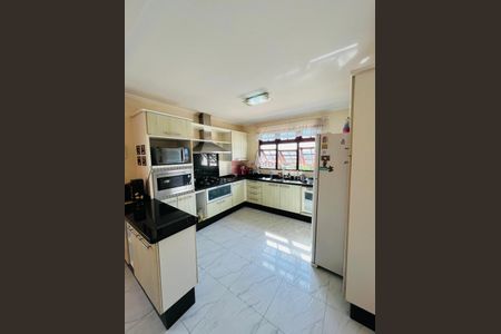 6_photo/94cf20db99.2589b1fd00b31c34-ATLAS-e90a7b57-626c-4b73-a56d-482cc9b3739b.jpg de casa à venda com 3 quartos, 207m² em Parque Cidade Jardim, Jundiaí