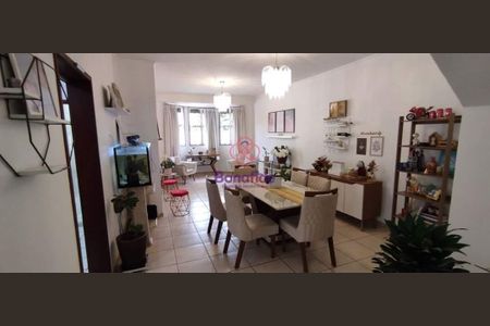 2_photo/94cf20dbf7.19e03aecb237846c-ATLAS-0c1d2f8e-00f7-452c-847e-dd2097f4858c.jpg de casa à venda com 4 quartos, 276m² em Parque Cidade Jardim, Jundiaí