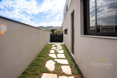 3_photo/94cf2109af.9fde2b1beaf38236-ATLAS-0872f149-9bd0-40ec-b55d-3ee660e9b708.jpg de casa de condomínio à venda com 4 quartos, 348m² em Aglomeração Urbana de Jundiaí, Jundiaí