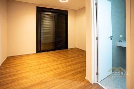 4_photo/94cf2109af.9fde2b1beaf38236-ATLAS-0c20c3e2-b4e9-4484-b1d0-7c26f9bce2b3.jpg de casa de condomínio à venda com 4 quartos, 348m² em Aglomeração Urbana de Jundiaí, Jundiaí