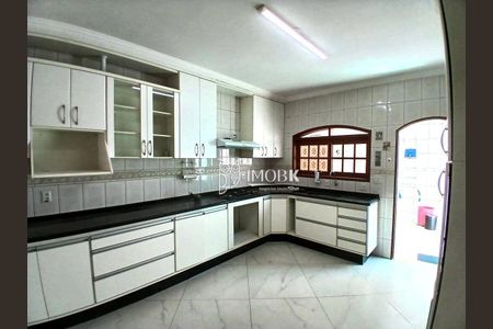 3_photo/94cf21275f.ae537c11cfa6cc3a-ATLAS-89b2fdab-dba5-4f3e-aa57-7f608847818c.jpg de casa para alugar com 4 quartos, 320m² em Jardim do Lago, Jundiaí