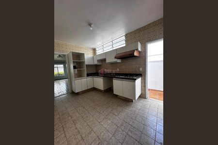 4_photo/94cf212a49.d98222dd41a0ddec-ATLAS-d4778f59-26e6-4e40-9a15-b562e939d2a6.jpg de casa para alugar com 3 quartos, 197m² em Vila Progresso, Jundiaí