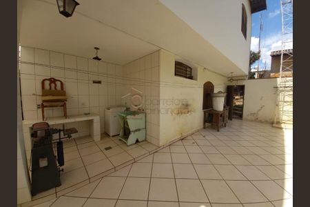 9_photo/94cf213111.cf89bea469e66cd1-ATLAS-52f10d4d-ee11-475f-a295-200d8df69578.jpg de casa à venda com 4 quartos, 350m² em Vila Angelica, Jundiaí