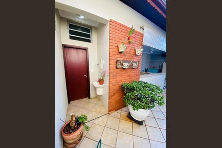 2_photo/94cf21322b.8a734c1c2a3b006e-ATLAS-14787c4e-1262-4bcf-8921-323fc381e4f5.jpg de casa à venda com 3 quartos, 233m² em Jardim Santa Julia, Jundiaí