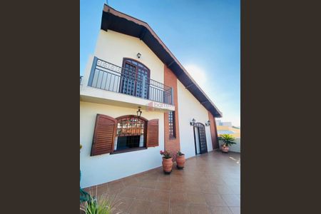 2_photo/94cf21322b.8a734c1c2a3b006e-ATLAS-56d9e1d2-3798-4a70-b089-9954bdf0ee5c.jpg de casa à venda com 3 quartos, 233m² em Jardim Santa Julia, Jundiaí