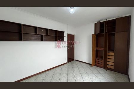7_photo/94cf2132e5.79518a11401aeb31-ATLAS-1c118602-1d04-4e05-a3a9-d010c4e54b34.jpg de casa à venda com 4 quartos, 224m² em Jardim Merci II, Jundiaí