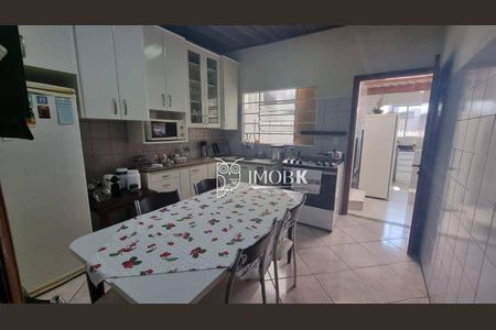 5_photo/94cf2134b5.cd6912d4e48c45dd-ATLAS-28f02493-a46c-4eee-afb9-9d9db4be7e63.jpg de casa à venda com 2 quartos, 170m² em Vila Manfredi, Jundiaí