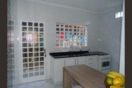 11_photo/94cf213e0d.c3b9fb60c1df5c5a-ATLAS-4e223aba-22fb-4c0b-858c-d9e423ff63ac.jpg de casa à venda com 2 quartos, 72m² em Jardim Martins, Jundiaí