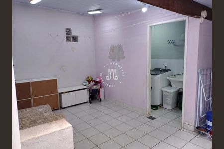 3_photo/94cf213e0d.c3b9fb60c1df5c5a-ATLAS-cf9fbc5e-97ec-4782-93ee-981a2de82c2e.jpg de casa à venda com 2 quartos, 72m² em Jardim Martins, Jundiaí