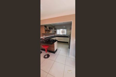 8_photo/94cf214047.9fde2b1beaf38236-ATLAS-75971209-97b5-4ada-b9e7-81ca69728d36.jpg de casa à venda com 3 quartos, 234m² em Vila Maringa, Jundiaí