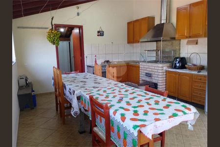 6_photo/94cf214159.7c2ae8445402a222-ATLAS-162bc3d6-cbd7-4a11-8bd3-7ee511e4fa28.jpg de casa à venda com 4 quartos, 223m² em Jardim Copacabana, Jundiaí