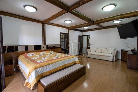 5_photo/94cf241d53.ceff8192393c33de-ATLAS-2cce2a37-1bb8-4287-93f1-cbe42fbd598f.jpg de casa à venda com 5 quartos, 717m² em Chácara Malota, Jundiaí