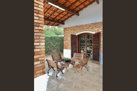 2_photo/94cf242375.869521c3302c2cca-ATLAS-d84b20d7-5ff2-4d3e-9f5e-6a094c37d1e4.jpg de casa à venda com 3 quartos, 285m² em Jardim Santa Teresa, Jundiaí