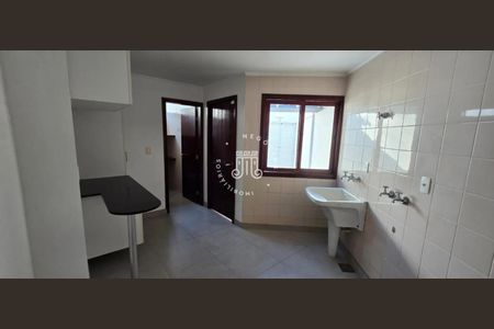 6_photo/94cf242515.bdf1def5ceb5107f-ATLAS-28fa30e5-db84-42ac-9622-f96c8b8335d0.jpg de casa à venda com 3 quartos, 270m² em Jardim das Samambaias, Jundiaí