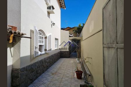 4_photo/94cf2425d3.5b63f18bcccc212e-ATLAS-d091567d-defa-4262-8854-c10a222a78f3.jpg de casa à venda com 4 quartos, 308m² em Jardim das Samambaias, Jundiaí