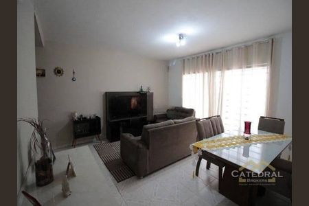 4_photo/94cf242c31.9fde2b1beaf38236-ATLAS-753e2069-a84d-4b92-a4fe-6c355aea2ad3.jpg de casa à venda com 3 quartos, 250m² em Jardim Trevo, Jundiaí