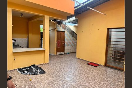 4_photo/94cf242d03.a15f321e408d66f6-ATLAS-cacce33e-d0bd-4025-a449-7a0e2c4bb4ac.jpg de casa à venda com 5 quartos, 213m² em Vila Alvorada, Jundiaí