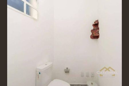 2_photo/94cf242e6b.0abb473e952761da-ATLAS-53344e42-e48f-41dd-bd97-231a0f33b20e.jpg de casa de condomínio à venda com 3 quartos, 300m² em Jardim Santa Teresa, Jundiaí