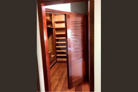 6_photo/94cf243061.1ec89c7cbdfc8b9a-ATLAS-23bbaef5-670b-467e-97f4-4bb739586b88.jpg de casa à venda com 4 quartos, 484m² em Jardim das Samambaias, Jundiaí