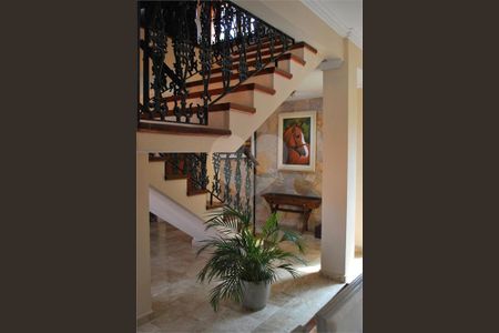 8_photo/94cf243061.1ec89c7cbdfc8b9a-ATLAS-737db6d4-ed17-4614-907c-ac29de36929b.jpg de casa à venda com 4 quartos, 484m² em Jardim das Samambaias, Jundiaí