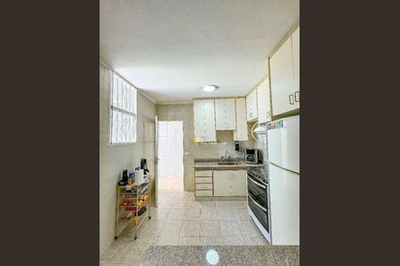 7_photo/94cf24306d.e32b511dab847c4b-ATLAS-2821e936-a427-4de0-97eb-ae382eaf225d.jpg de casa à venda com 3 quartos, 195m² em Jardim das Samambaias, Jundiaí