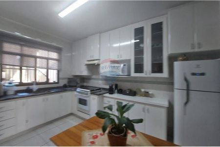 9_photo/94cf24312f.7a84f7ff2c106b4f-ATLAS-53947094-eecd-4b2c-9a6a-b072ad841915.jpg de casa à venda com 3 quartos, 202m² em Jardim Quintas das Videiras, Jundiaí