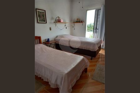 5_photo/94cf243135.dc8bbd111761e841-ATLAS-4ddf668b-42e0-4314-8090-c7f7a991d1c7.jpg de casa à venda com 3 quartos, 346m² em Jardim Quintas das Videiras, Jundiaí