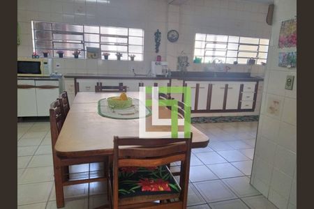 59_photo/94cf243135.dc8bbd111761e841-ATLAS-8f58bd30-5d3e-43ca-9b03-9c756d12ea8b.jpg de casa à venda com 4 quartos, 346m² em Jardim Quintas das Videiras, Jundiaí