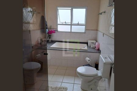 31_photo/94cf243253.8cbbc6e43ead3576-ATLAS-8f45fc3c-c106-4a2e-a917-bcf853cb6523.jpg de casa à venda com 4 quartos, 180m² em Jardim Samambaia, Jundiaí