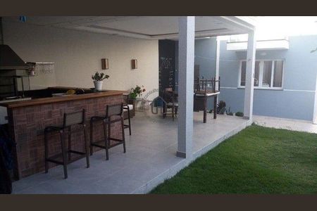 20_photo/94cf24334f.8c2ca795ebaebe51-ATLAS-460bddd6-7761-4521-9924-43e54beeb067.jpg de casa à venda com 3 quartos, 270m² em Horto Santo Antonio, Jundiaí