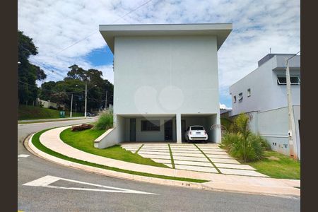 6_photo/94cf24341f.aa3f54dcddd2e04f-ATLAS-face705b-3e09-4832-ba79-b4e8d810456f.jpg de casa de condomínio à venda com 4 quartos, 266m² em Gramadão, Jundiaí