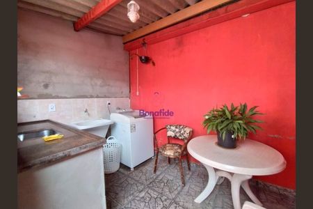 6_photo/94cf243729.e6c5309fd1607d84-ATLAS-ca0a02ce-96c3-4045-927a-59a6d2b168d5.jpg de casa à venda com 2 quartos, 90m² em Jardim Quintas das Videiras, Jundiaí