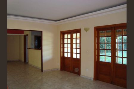 2_photo/94cf243909.8cbbc6e43ead3576-ATLAS-c6f2d645-2418-467d-b2e3-1243b49fd304.jpg de casa à venda com 2 quartos, 180m² em Jardim Samambaia, Jundiaí