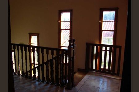 19_photo/94cf243909.8cbbc6e43ead3576-ATLAS-fe8752f1-16e5-4654-ab9b-3552fcead85a.jpg de casa à venda com 2 quartos, 180m² em Jardim Samambaia, Jundiaí