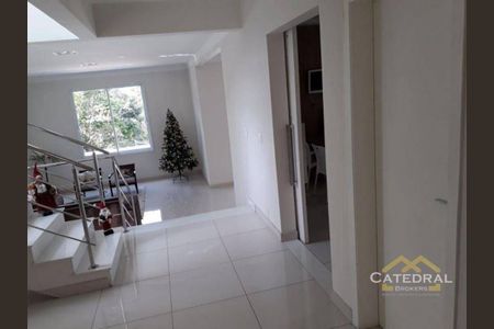 8_photo/94cf243d3d.54b8780a509023fd-ATLAS-6e12388c-5965-42e5-a853-d2b61afdaa33.jpg de casa de condomínio para alugar com 3 quartos, 450m² em Chácara Malota, Jundiaí