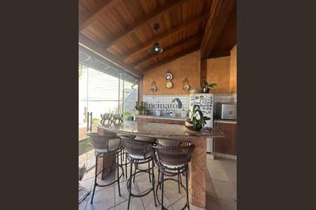 2_photo/94cf243d5b.4c7705b08c7b3b1c-ATLAS-97ce4e87-647d-4bdd-a4ca-57bc595cc125.jpg de casa à venda com 3 quartos, 406m² em Chácara Malota, Jundiaí