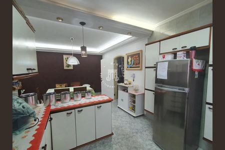 6_photo/94cf25143f.1ec89c7cbdfc8b9a-ATLAS-106b2c45-514f-49f2-a47f-aceb52a8a15b.jpg de casa à venda com 3 quartos, 270m² em Loteamento Ermida, Jundiaí