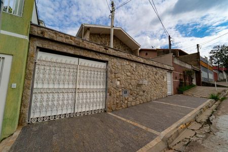 3_photo/94cf25143f.90a5895c40e492b4-ATLAS-73693e7c-02c7-4b34-89eb-ea0eeed1d8e5.jpg de casa à venda com 3 quartos, 270m² em Loteamento Ermida, Jundiaí