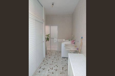 2_photo/94cf2514ed.0176ad22bcbf6d3f-ATLAS-1716f27e-1eec-4d25-bd77-eb7ec7fce7d6.jpg de casa à venda com 4 quartos, 266m² em Jardim Tannus, Jundiaí