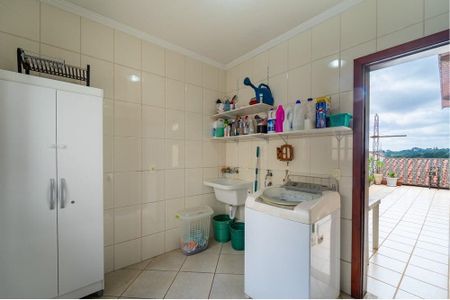 27_photo/94cf251511.c4a86b3c211625c7-ATLAS-834dc799-4ccc-4fee-956a-e6bca70e200d.jpg de casa à venda com 4 quartos, 296m² em Parque Eloy Chaves, Jundiaí